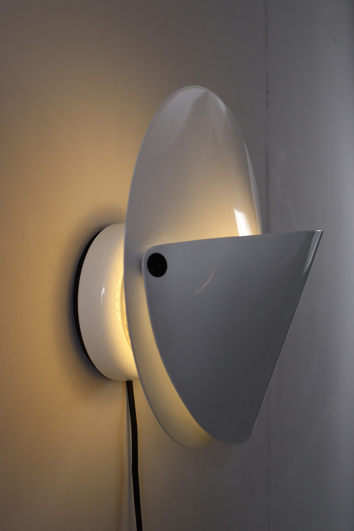 ACHILLE CASTIGLIONI. Wandlampe/Wandleuchte von Achille Castiglioni für Flos, Modell: 'Giovi', Italien, 1980er Jahre.