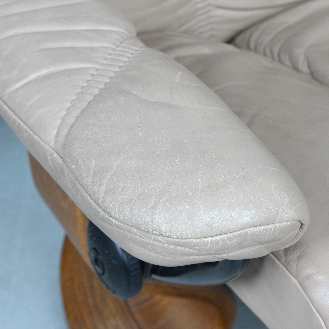 Stressless / Ekornes. Zwei Sessel, Leder, Norwegen.