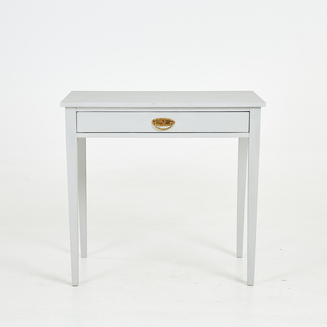 SKRIVBORD, Gustavianskstil, 1900-tal, bemålad, låda i sarg.