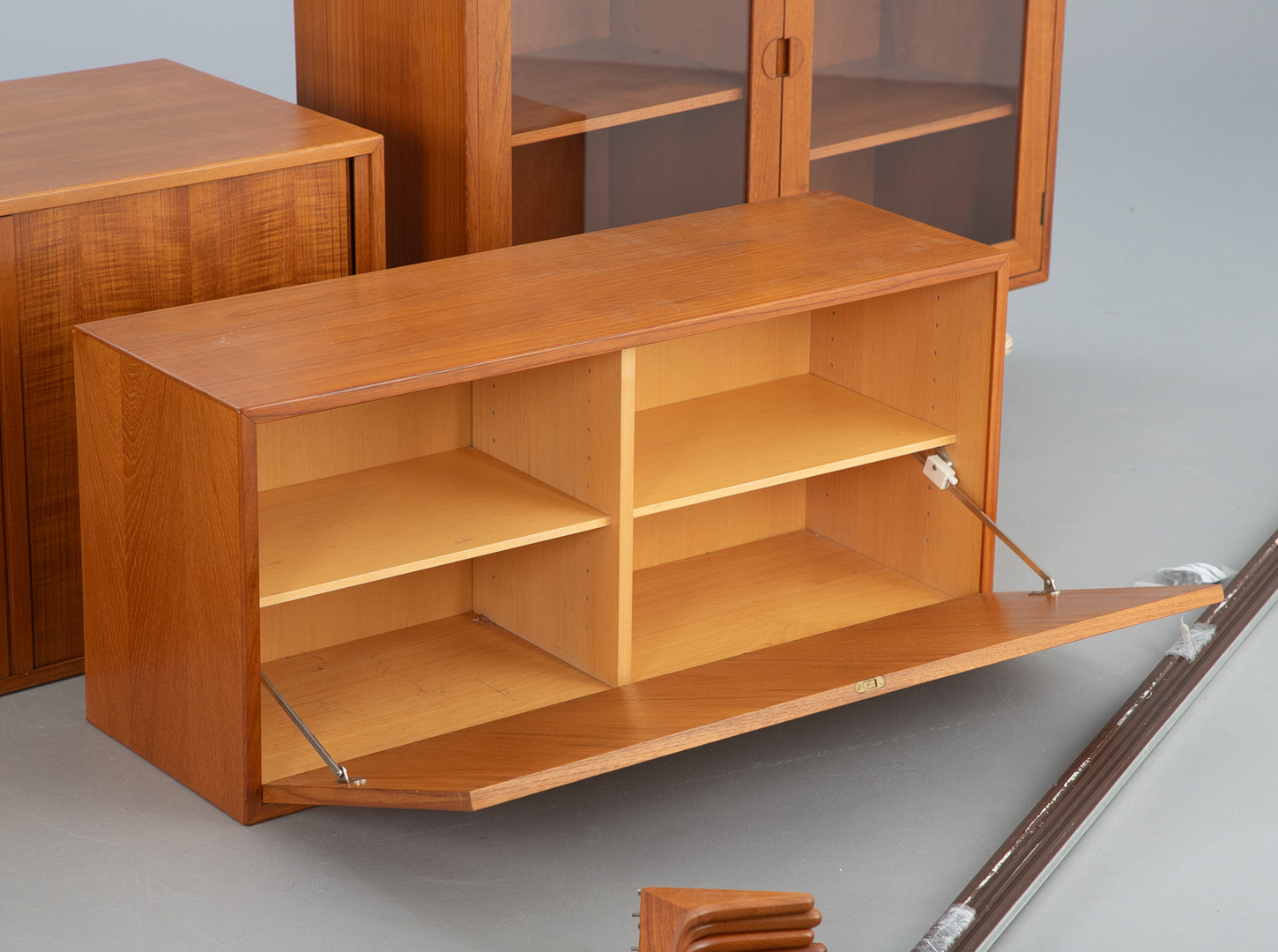 RUD THYGESEN & JOHNNY SØRENSEN. HG (Hansen & Guldborg) Møbler. Modulares Teak Regalsystem.