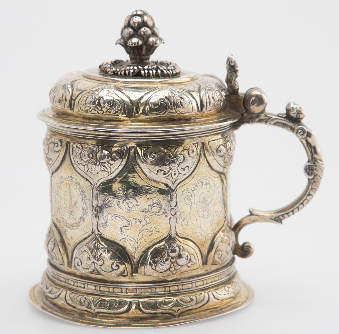 Vermeil Humpen Silber, vergoldet mit einer Münze- 1 Taler-Gedenkmünze, 1630, Sachsen Georg I, um 1630- Posen, 18. Jh.