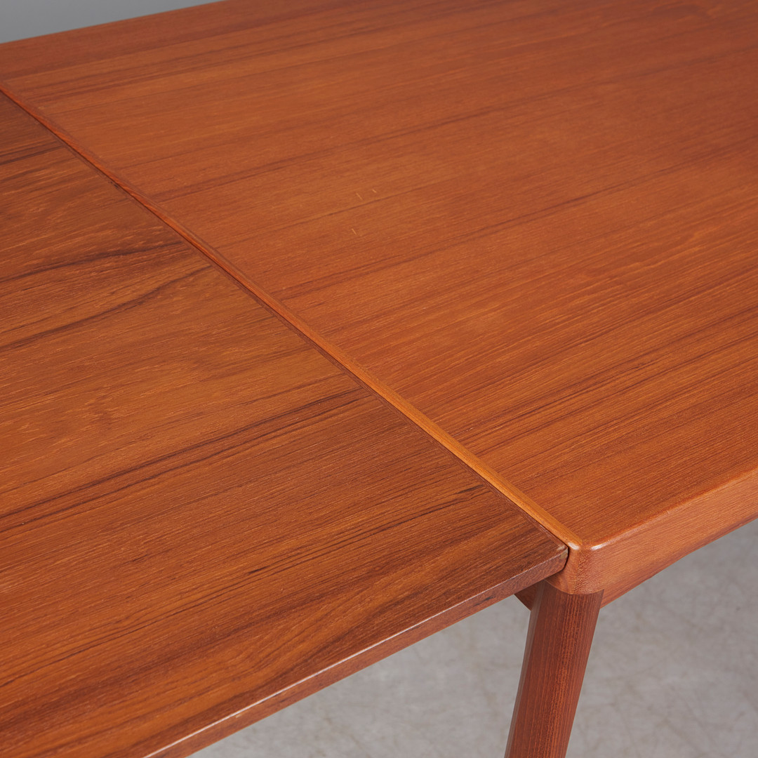 HENNING KJAERNULF. für Vejle Stole & Møbelfabrik, Esstisch / Tisch, Teak, 1960er Jahre, Dänemark.