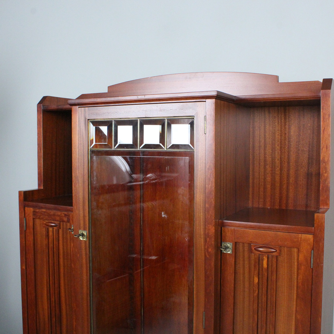 Schrank / Vitrine, Stilmöbel.