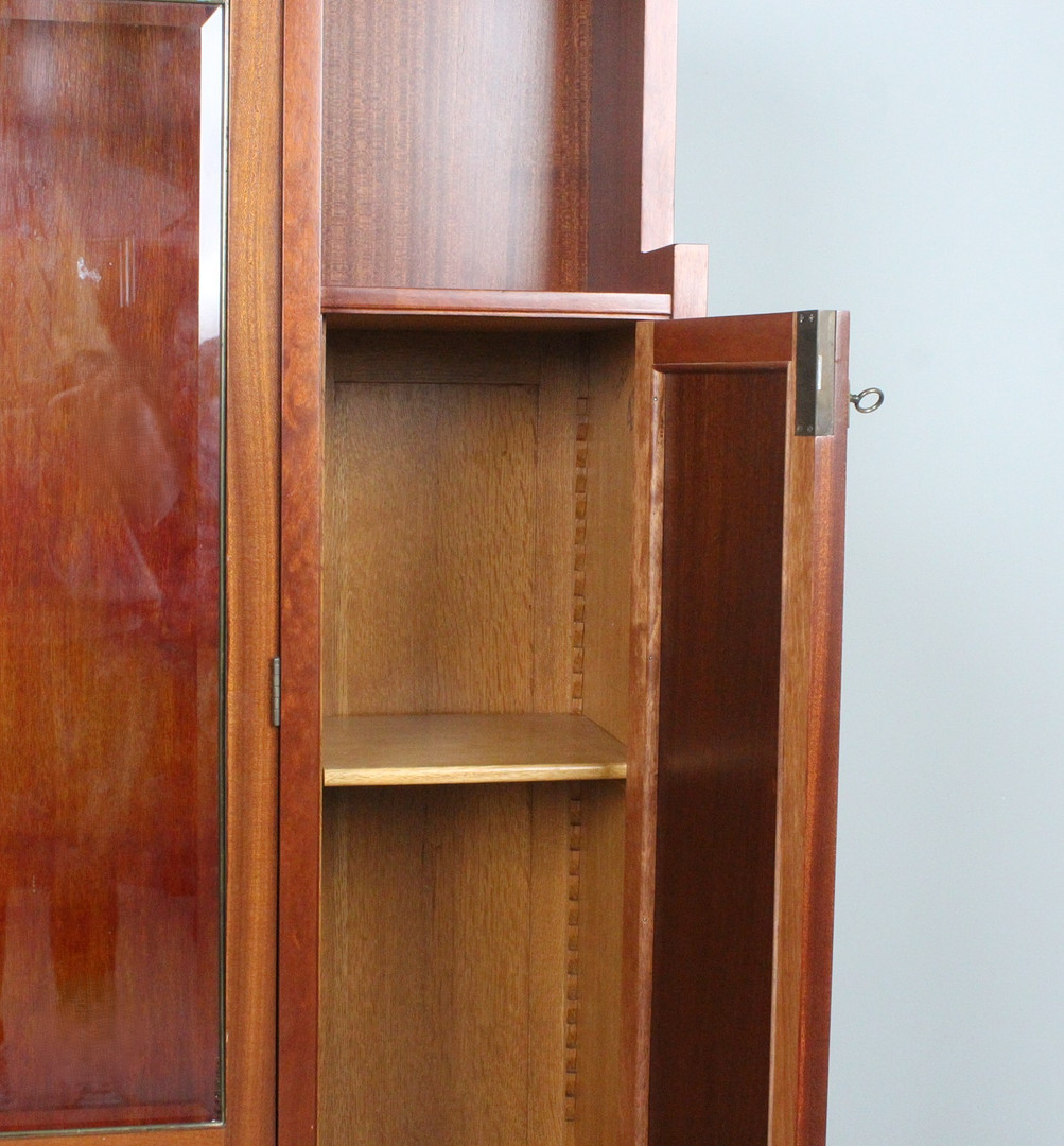 Schrank / Vitrine, Stilmöbel.