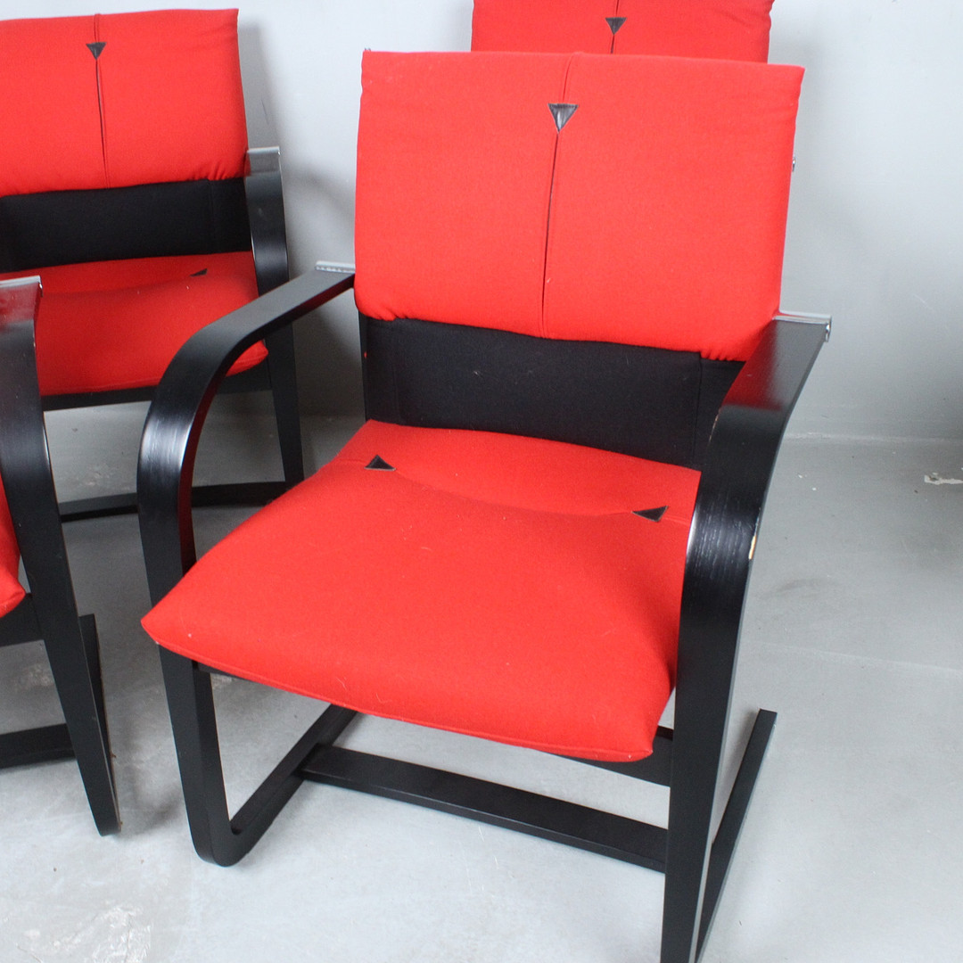 MARIO BELLINI. für Vitra, Vier Stühle, Modell '' Figura '' 1980er.