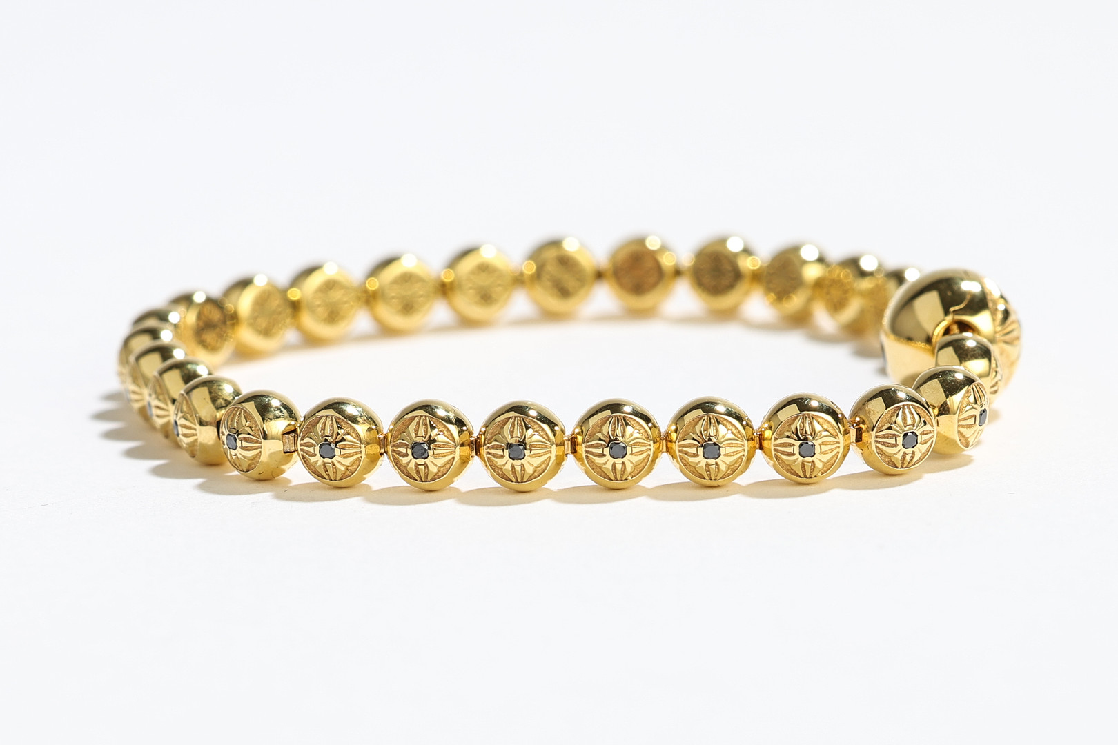 SHAMBALLA JEWELS, Tennis bracelet, 18K guld, svarta diamanter, 0.36 ct, med certifikat och ask.