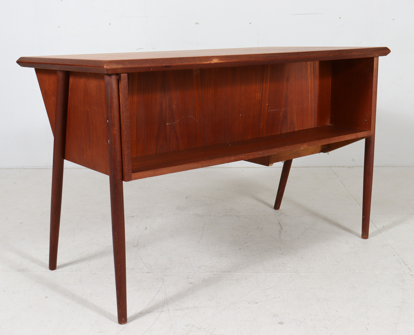 GUNNAR NIELSEN. Schreibtisch/Lady Desk von Gunnar Nielsen für Tibergaard, Dänemark, 1950er Jahre.