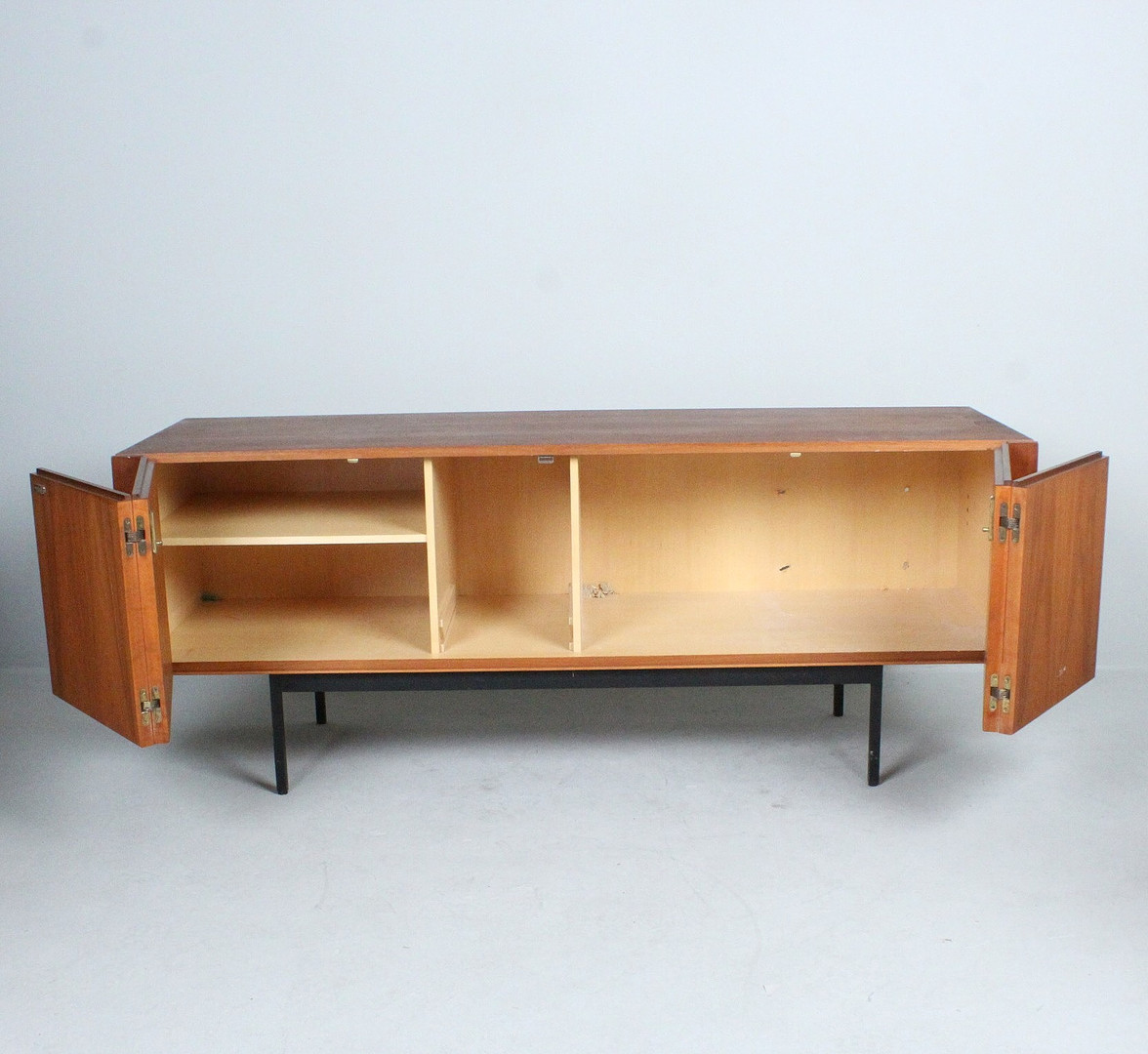 DIETER WAECKERLIN. Behr. Sideboard, Modell 'B20', Teak, 1960er Jahre.
