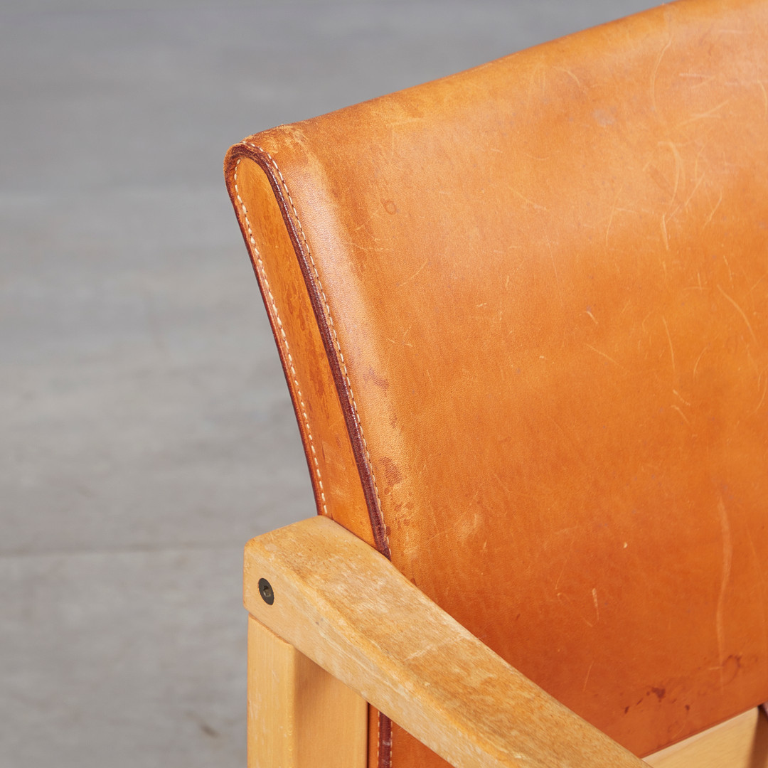 KARIN MOBRING. Ikea, zwei Sessel / Lounge Chairs, Modell 'Natura', Pinie, Leder, 1970er Jahre, Schweden (2).