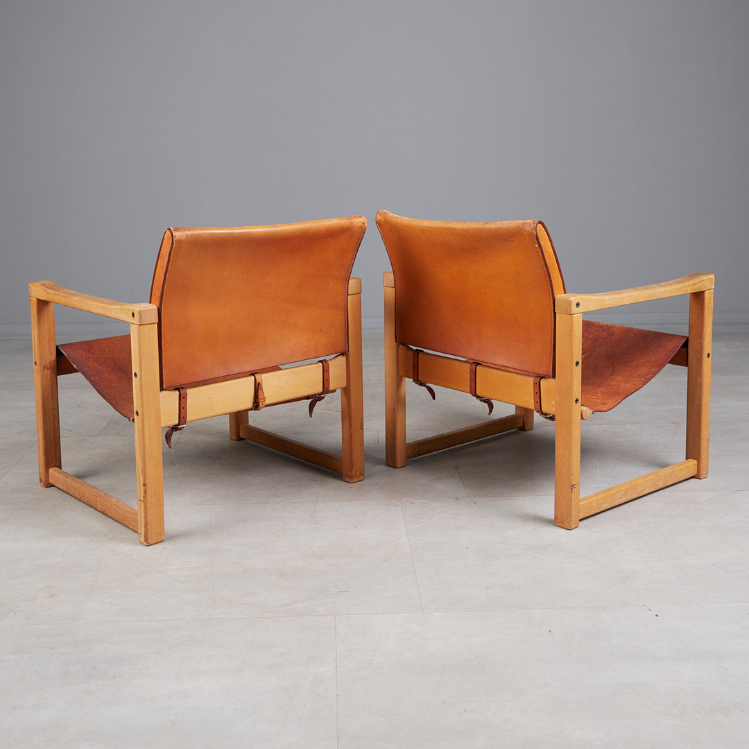 KARIN MOBRING. Ikea, zwei Sessel / Lounge Chairs, Modell 'Natura', Pinie, Leder, 1970er Jahre, Schweden (2).