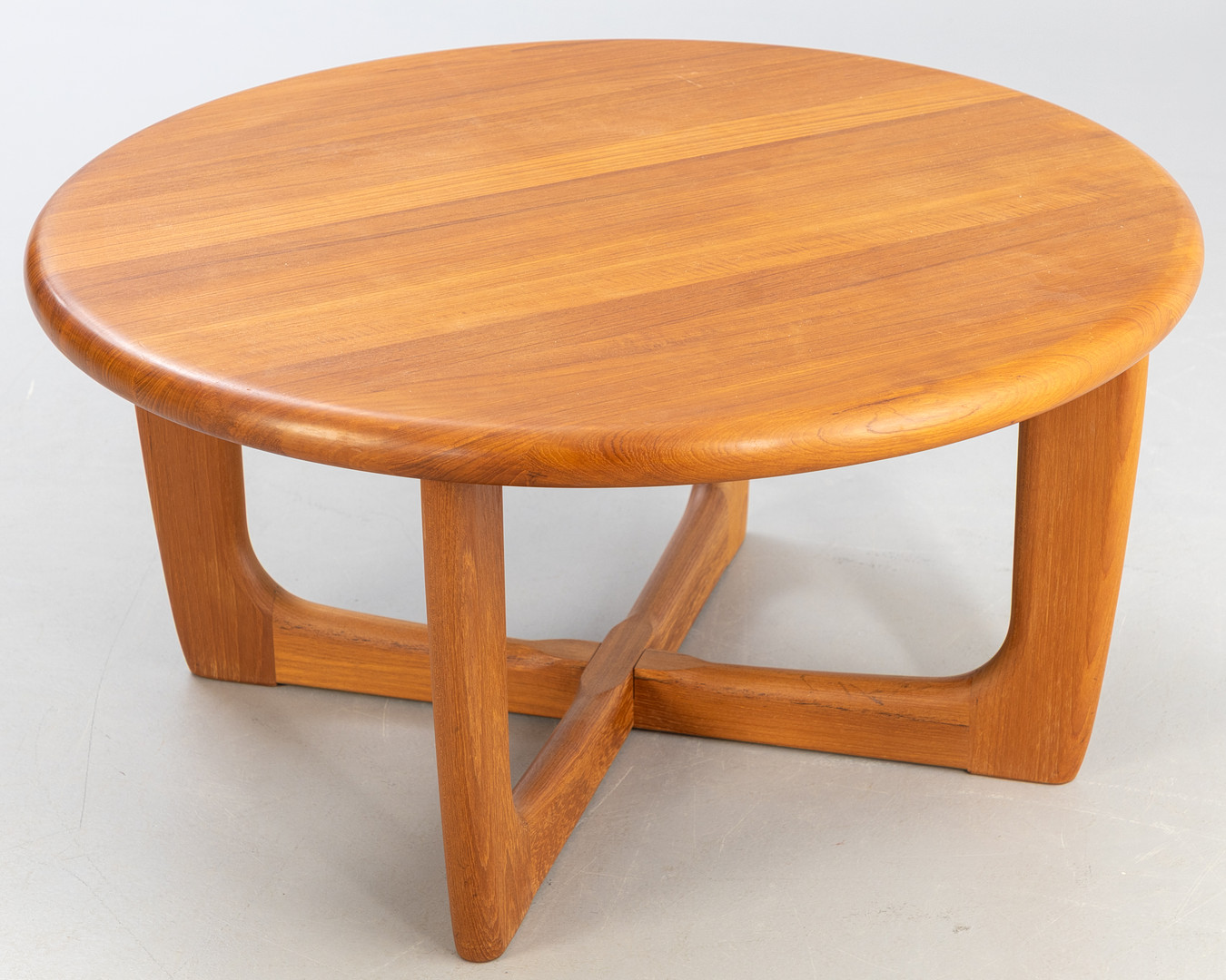 Niels Bach, Couchtisch in Teak, Dänemark, 2. Hälfte 20. Jh.
