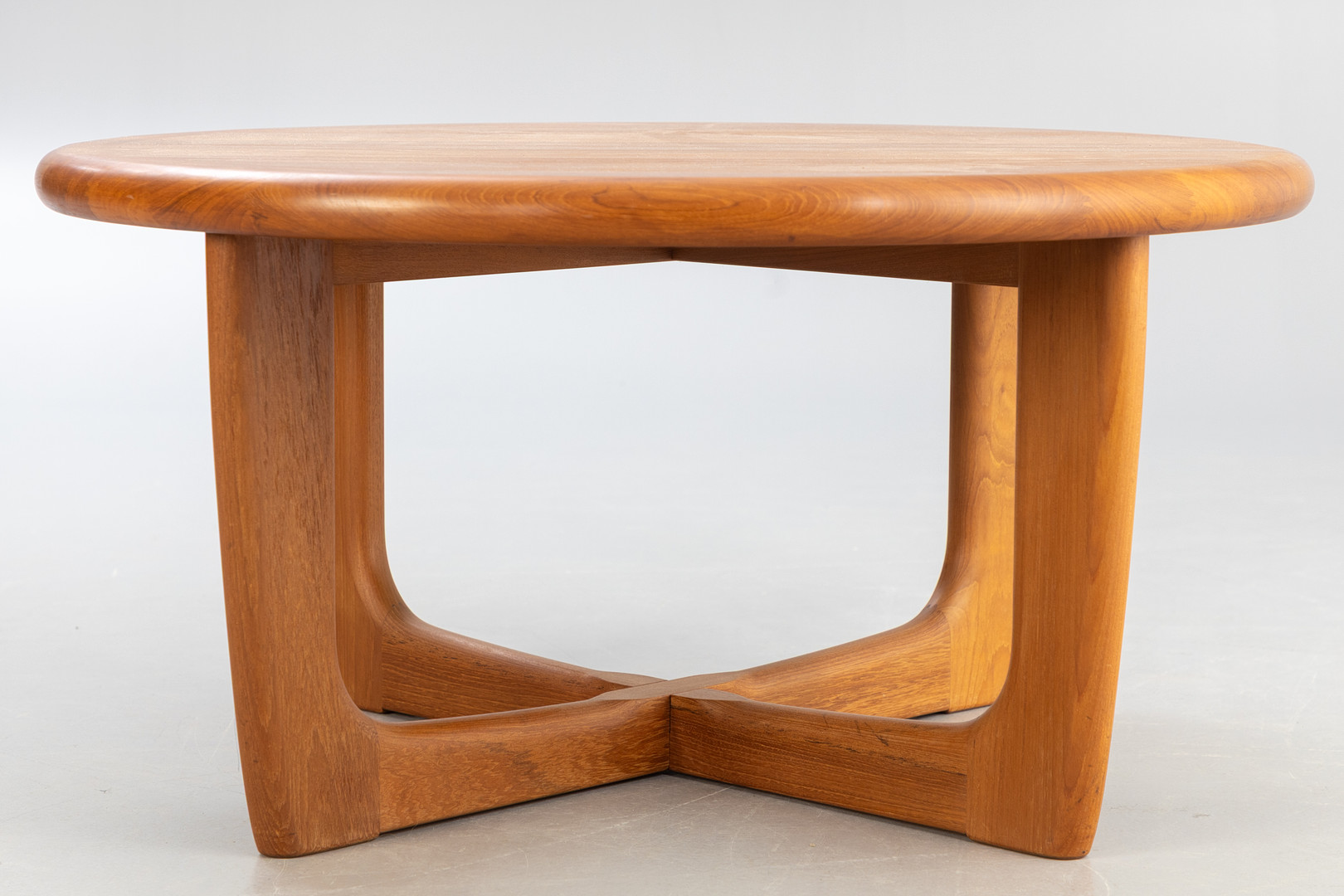 Niels Bach, Couchtisch in Teak, Dänemark, 2. Hälfte 20. Jh.