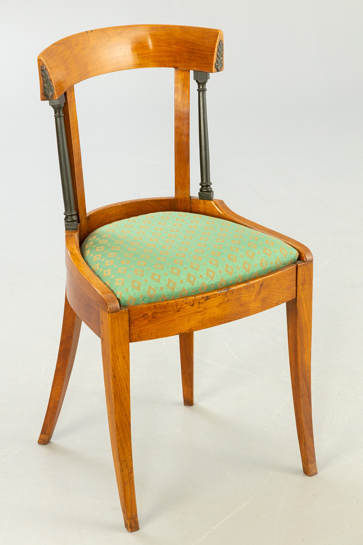 Drei Biedermeier-Stühle, Flandern, 1830 (3).