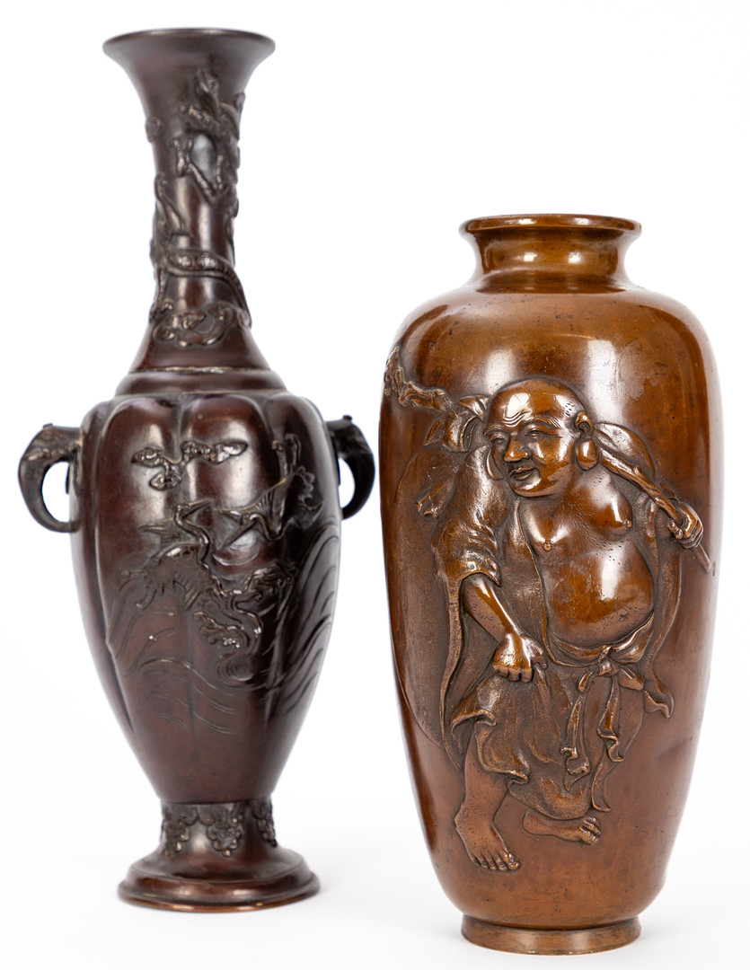 Zwei japanische Vasen, Bronze, 20. Jh. (2).