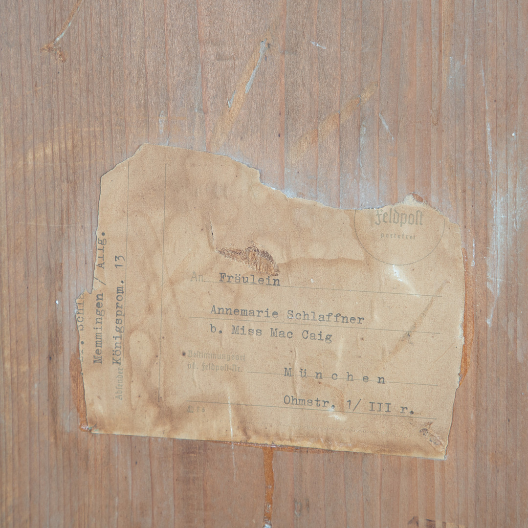 Gründerzeit Schrank zur Vitrine umgebaut.
