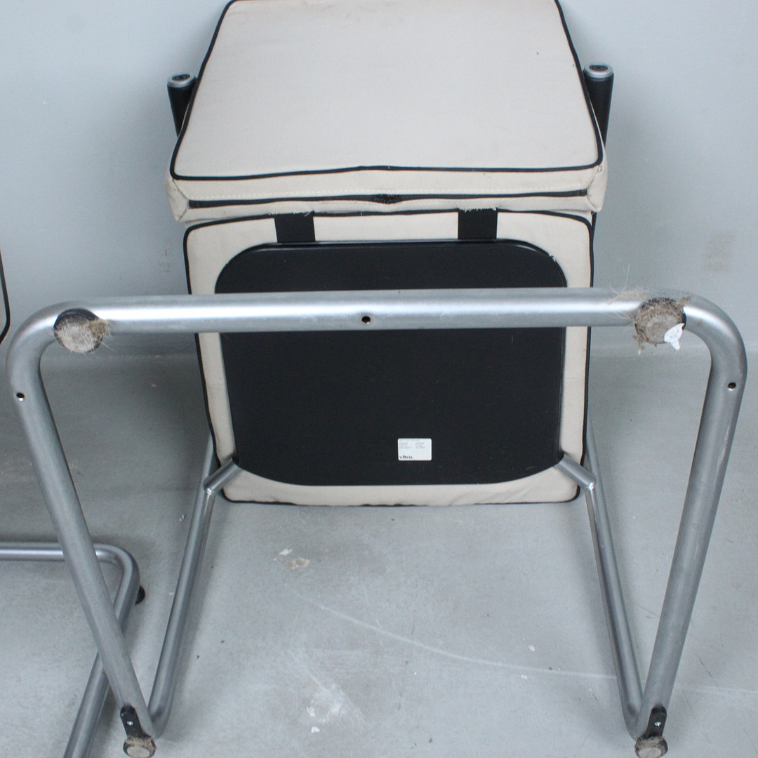 VITRA. Paar Freischwinger, Modell '' Visasoft ''.