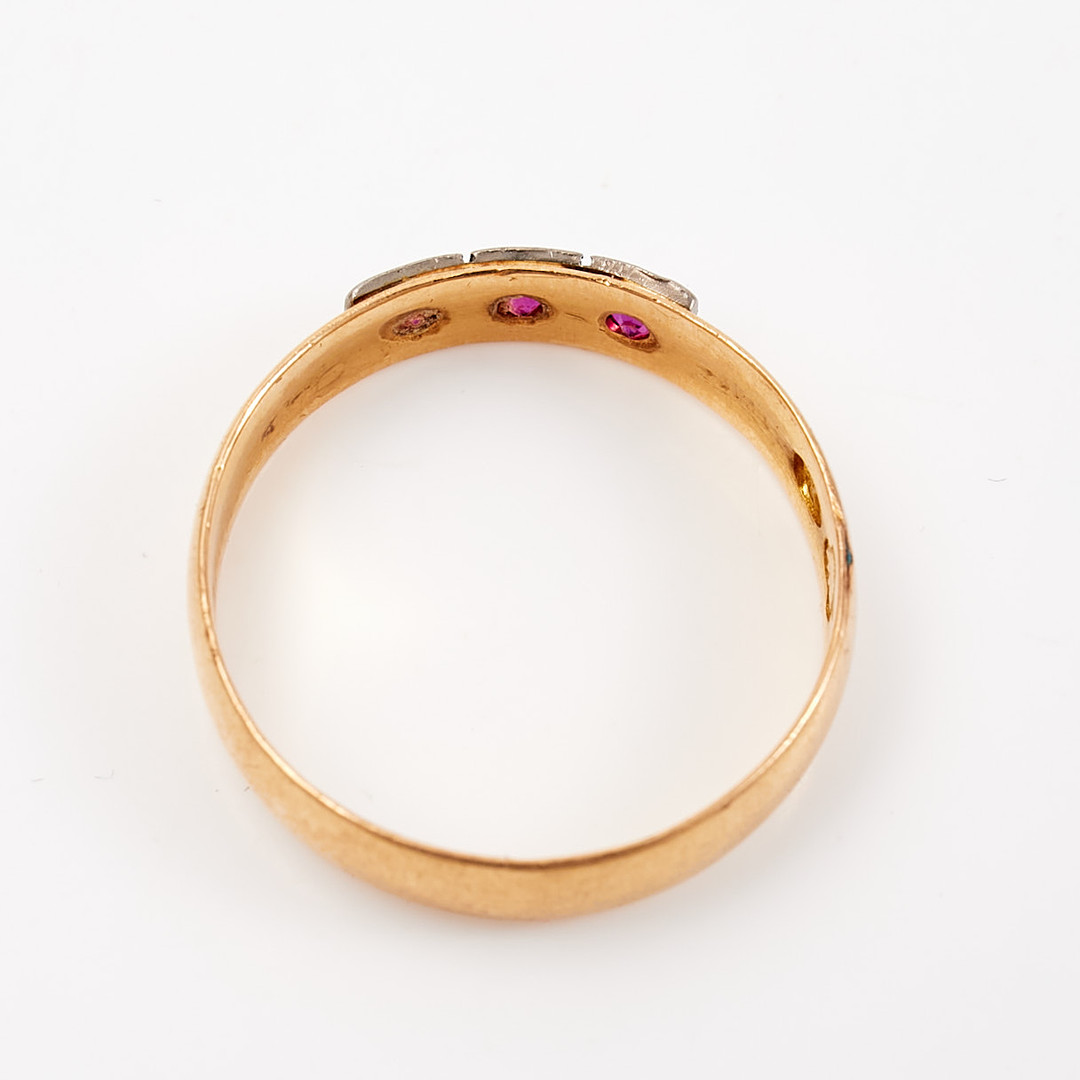 RING, 18 k röd- och vitguld, med 3 st rubiner.