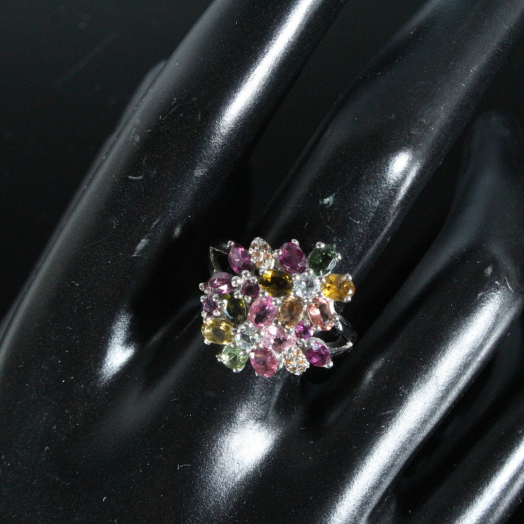 Statement-Ring mit bunten Edelsteinen, 925er Silber.