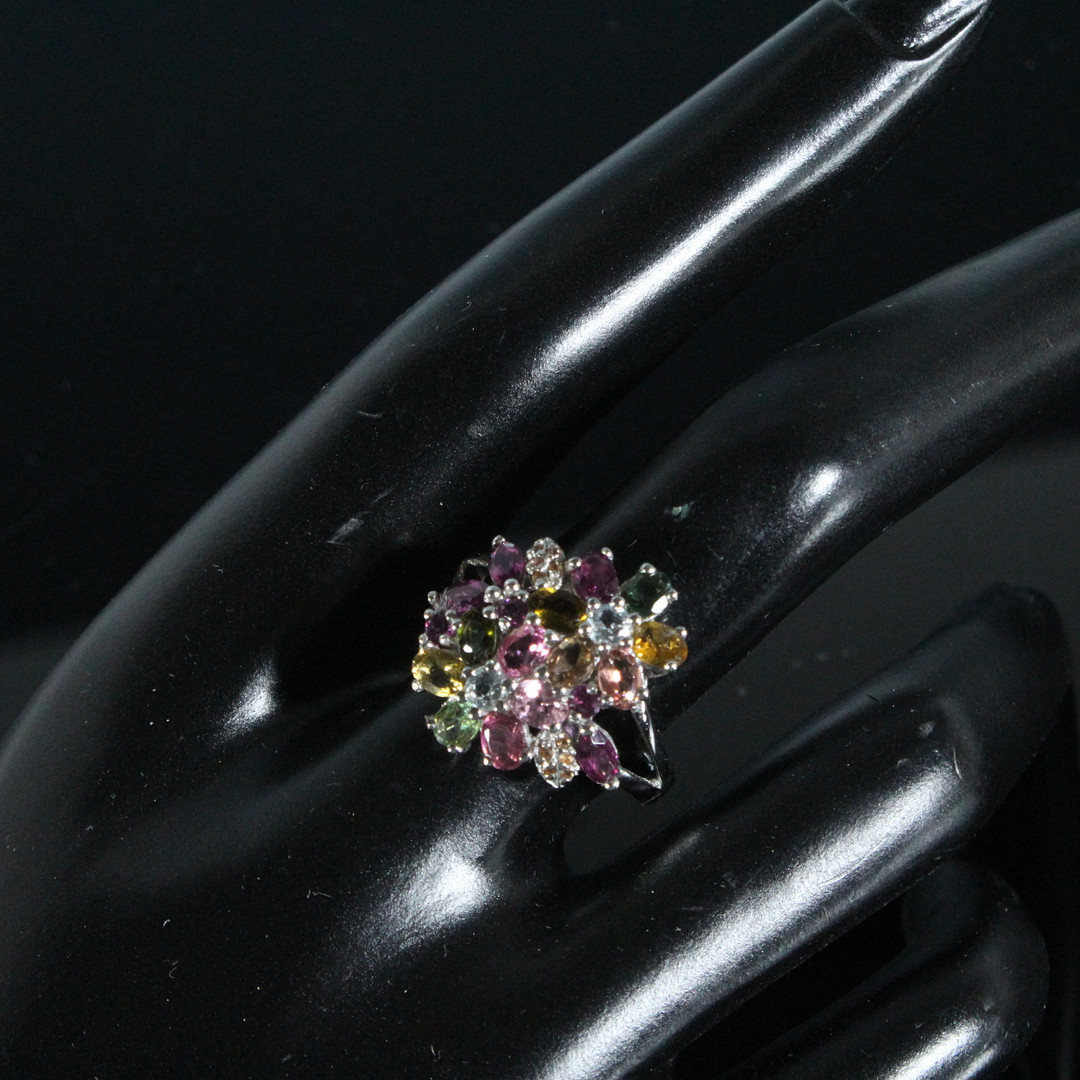Statement-Ring mit bunten Edelsteinen, 925er Silber.