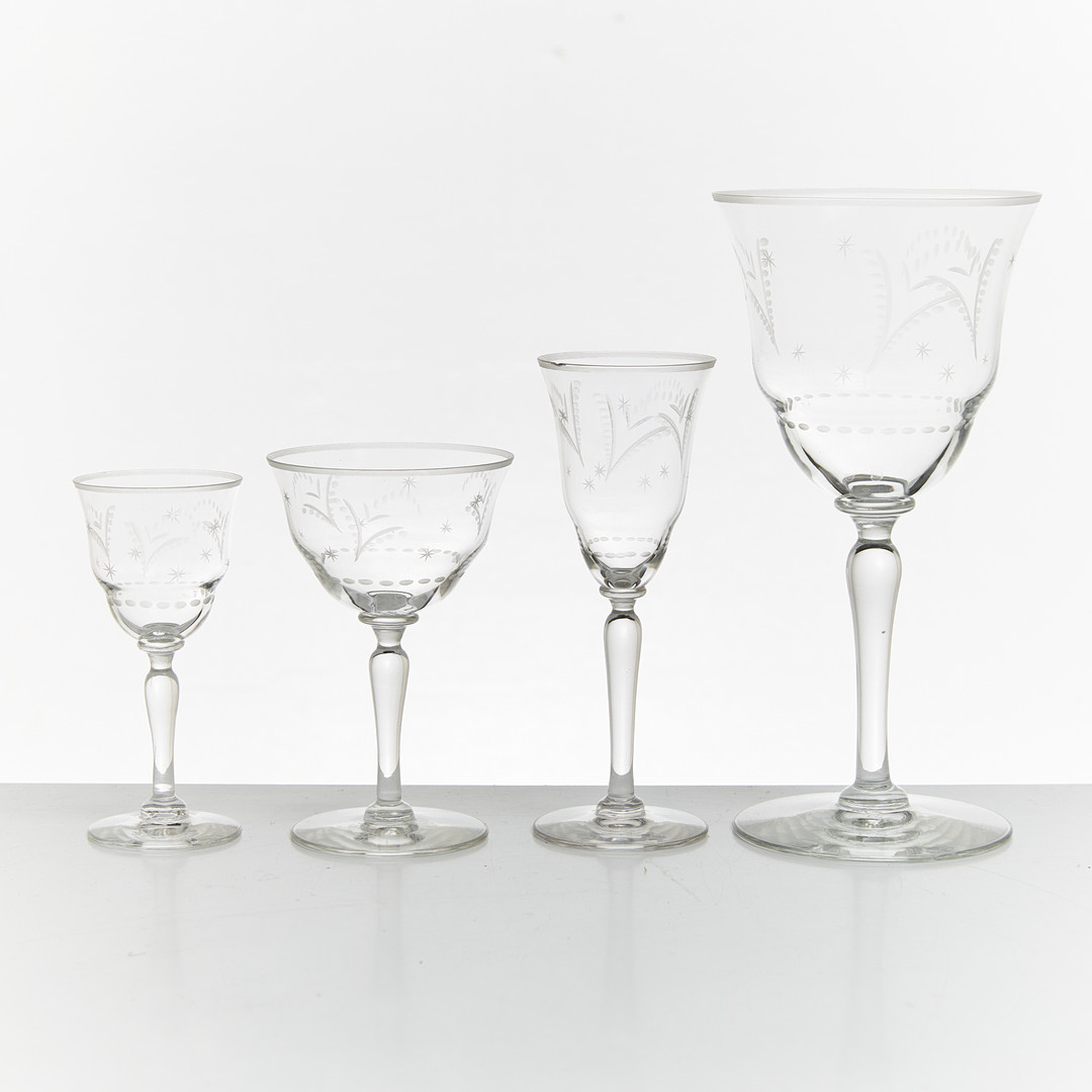 GUNNAR HÅKANSSON. Glasservis, 31 dlr, Johansfors, 1920/30-tal, med graverad dekor.
