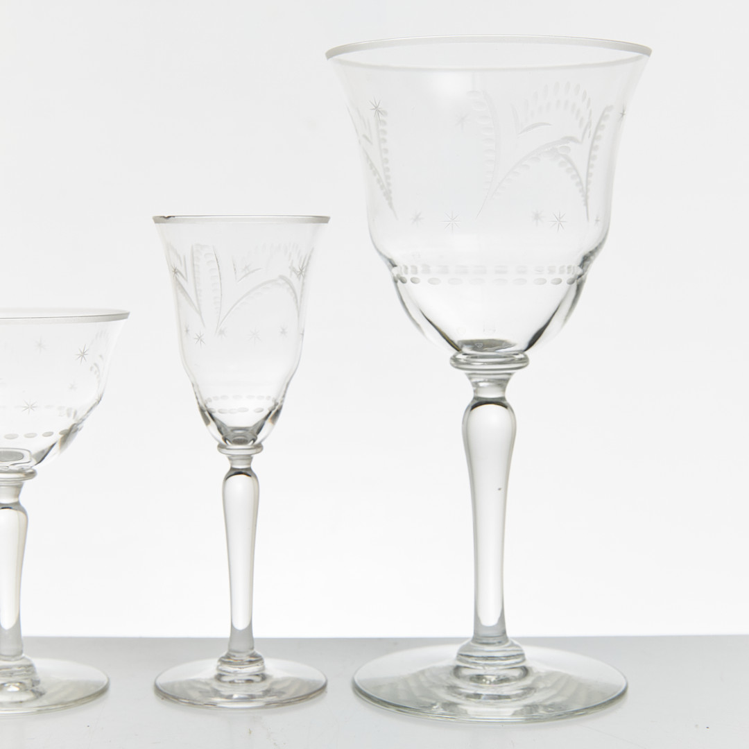 GUNNAR HÅKANSSON. Glasservis, 31 dlr, Johansfors, 1920/30-tal, med graverad dekor.