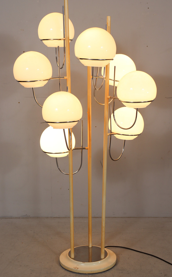 GINO SARFATTI. Zugeschrieben. Mid Century Stehleuchte/Stehlampe, Italien, 1960er Jahre.
