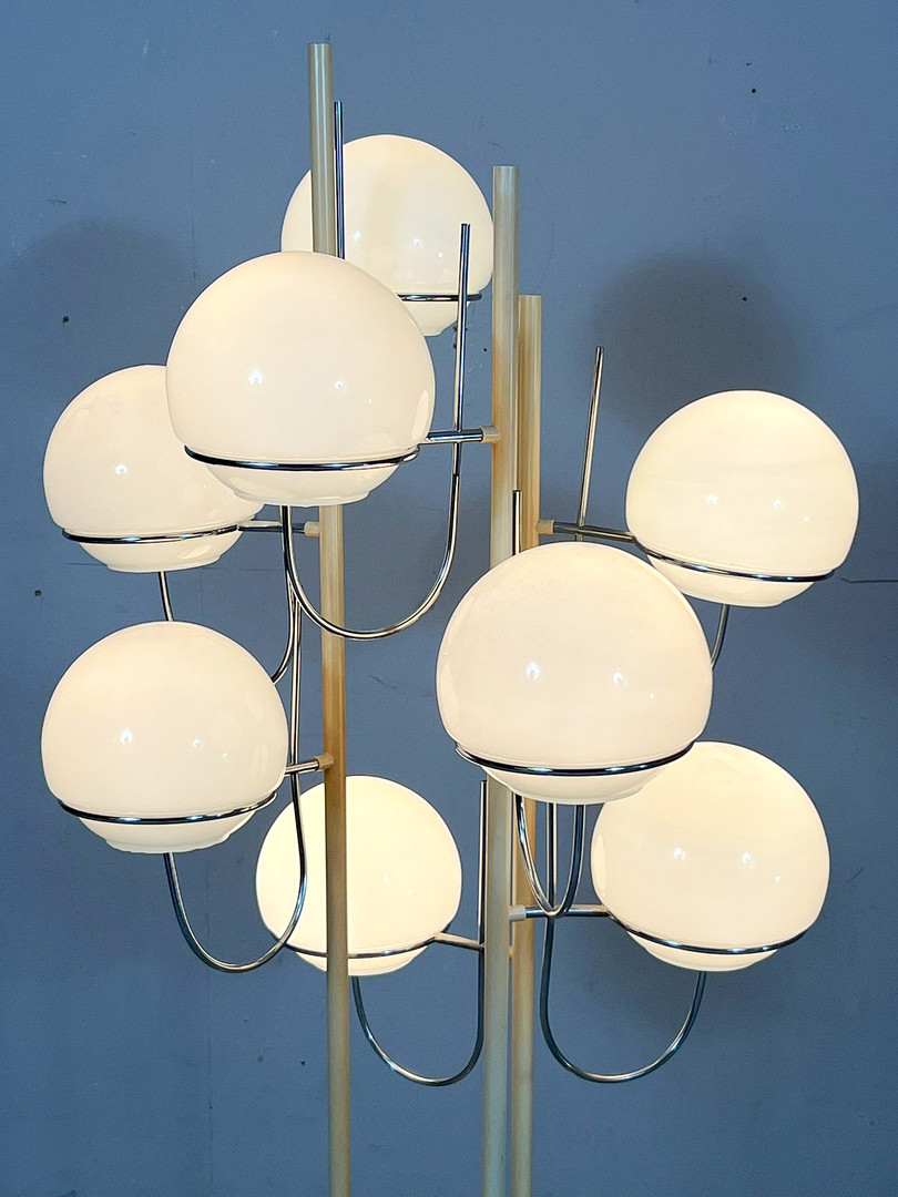 GINO SARFATTI. Zugeschrieben. Mid Century Stehleuchte/Stehlampe, Italien, 1960er Jahre.