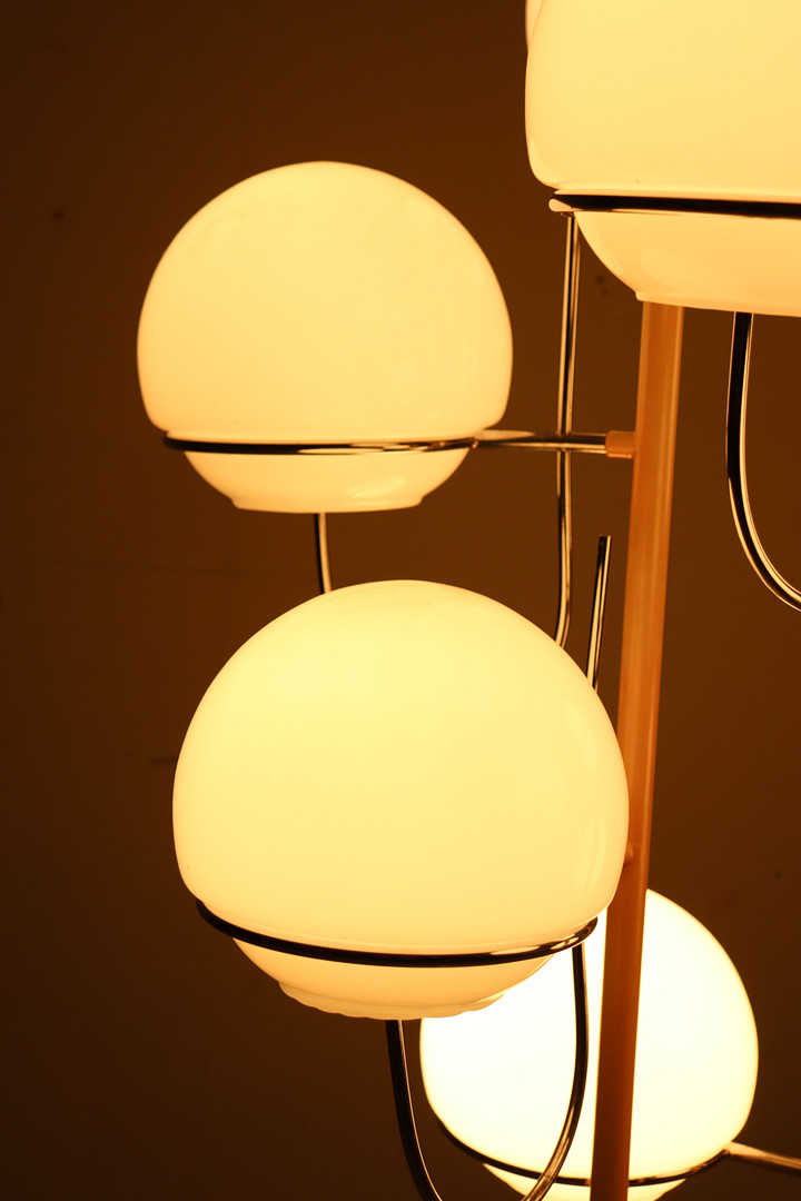 GINO SARFATTI. Zugeschrieben. Mid Century Stehleuchte/Stehlampe, Italien, 1960er Jahre.