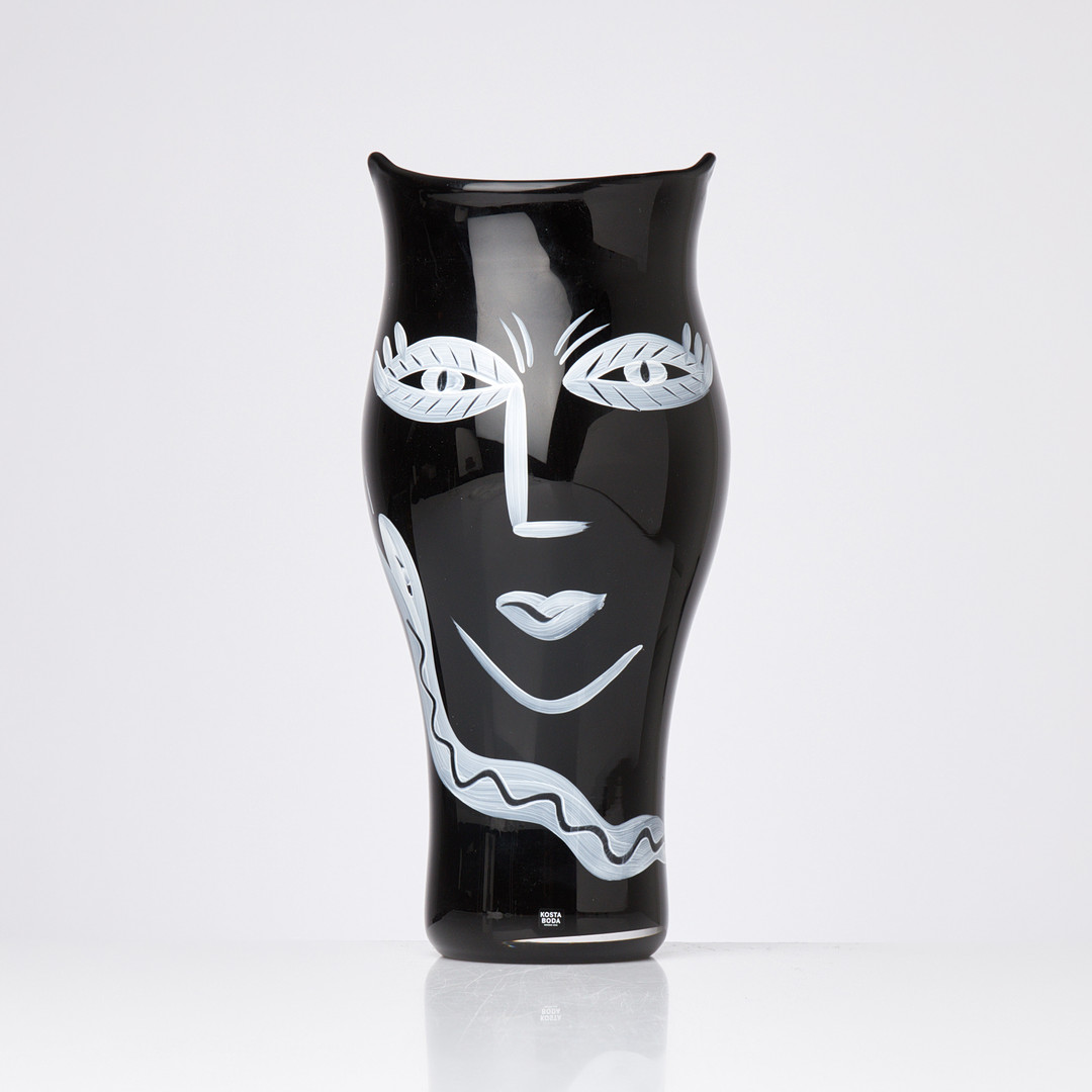 ULRICA HYDMAN-VALLIEN. Vas,