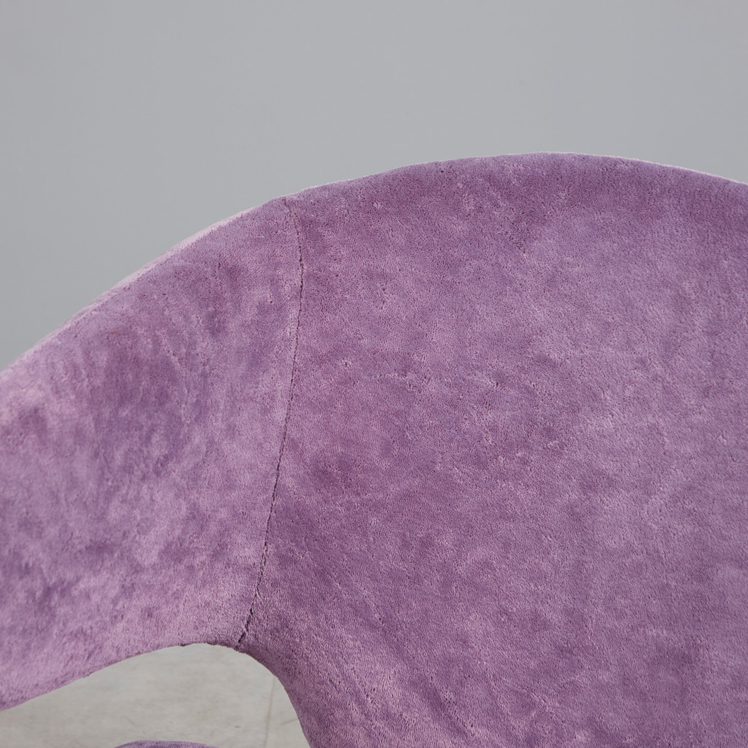 OLIVIER MOURGUE. Airborne International, Zweisitzer Sofa, Modell 'Djinn Sofa', Stahl, Stoff, Entwurf 1964, Frankreich.