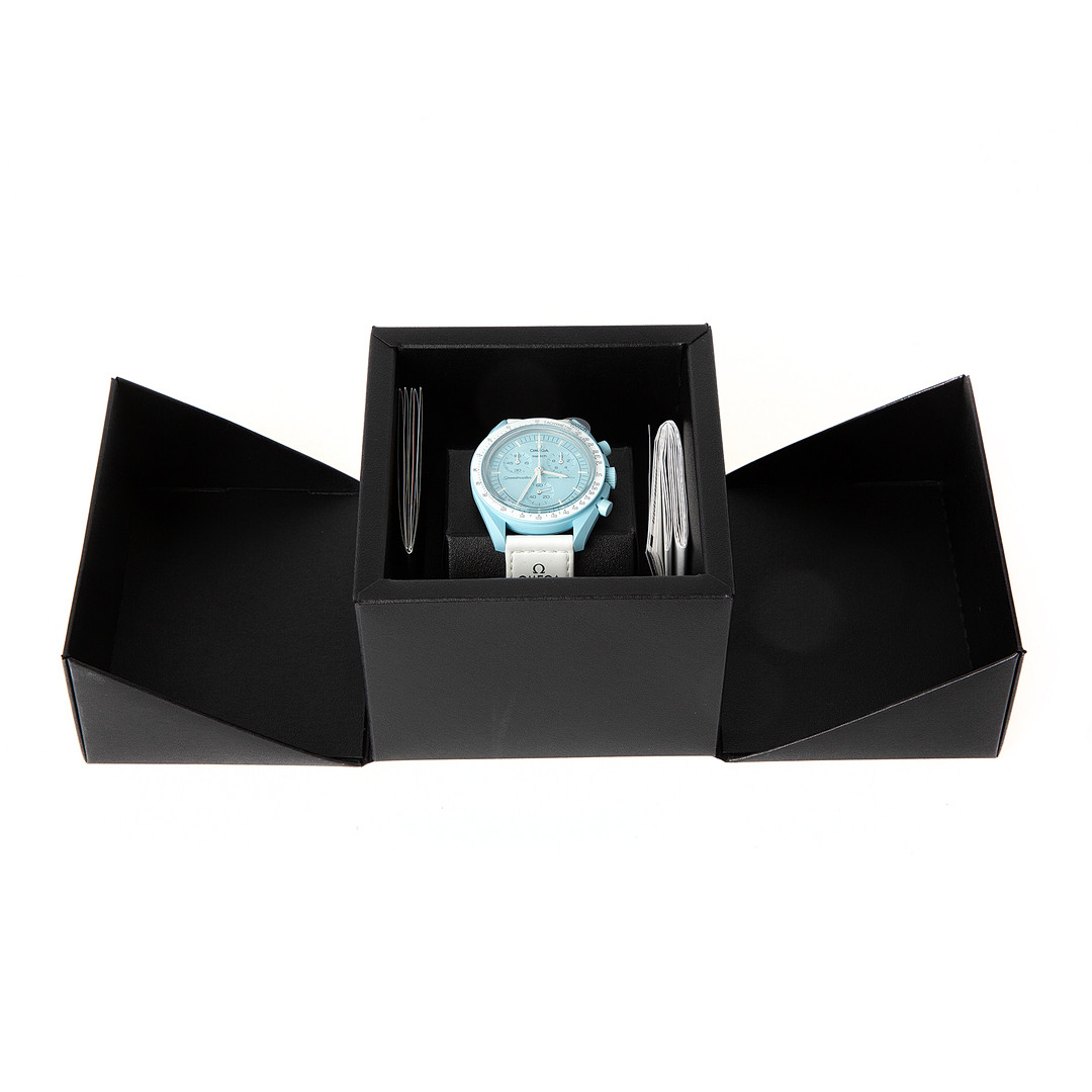 OMEGA X SWATCH, armbandsur, Mission to uranus, bioceramic, 2023.