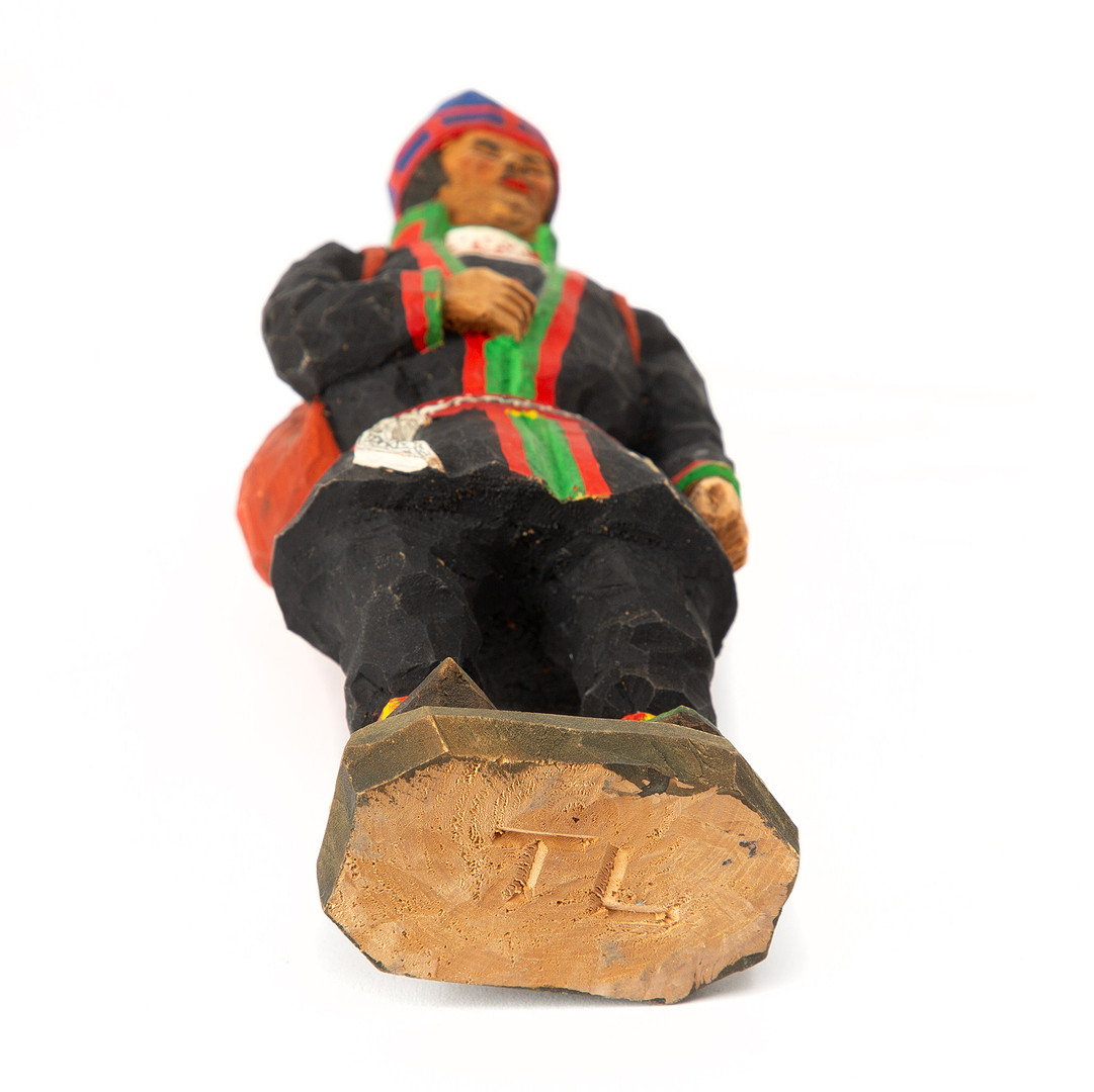TORBORG LINDEBERG. Träfigurer/samefigurer, signerade TL.