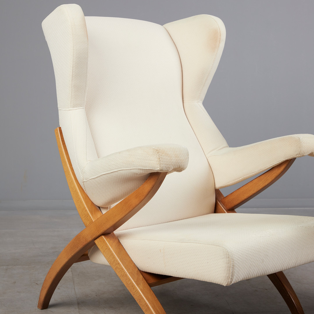 FRANCO ALBINI. Arflex, zwei Sessel / Ohrensessel / Lounge Chair, Modell 'Fiorenza', Holz, Stoff, Entwurf 1952, Italien (2).