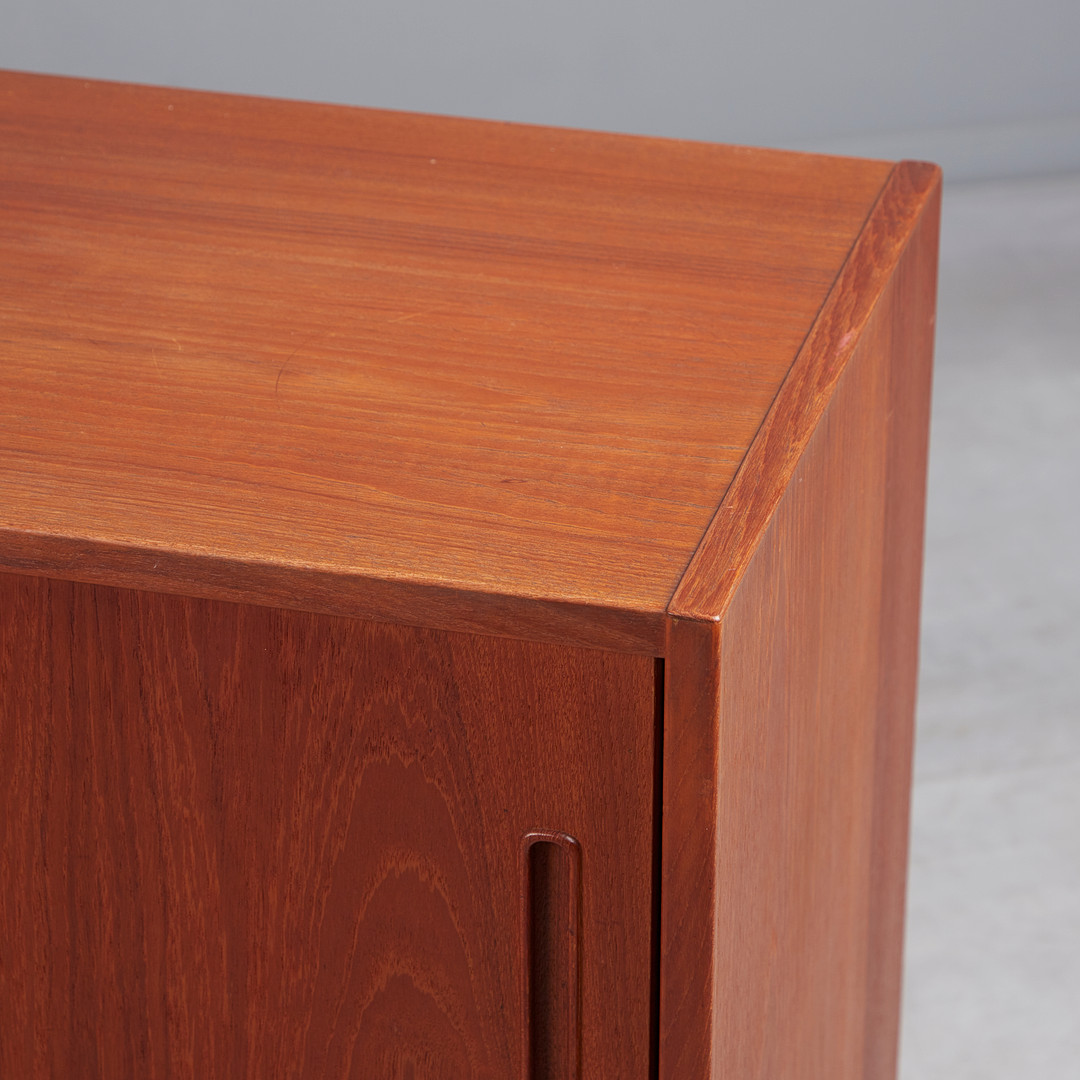 NILS JONSSON. für Hugo Troeds Industrier, Sideboard / Anrichte, Modell 'Giant', Teak, 1970er Jahre, Schweden.