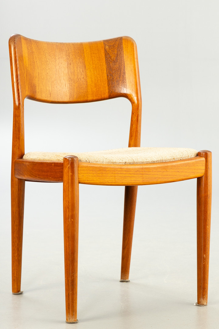NIELS KOEFOED. Glostrup Møbelfabrik. 4 Teak Stühle.