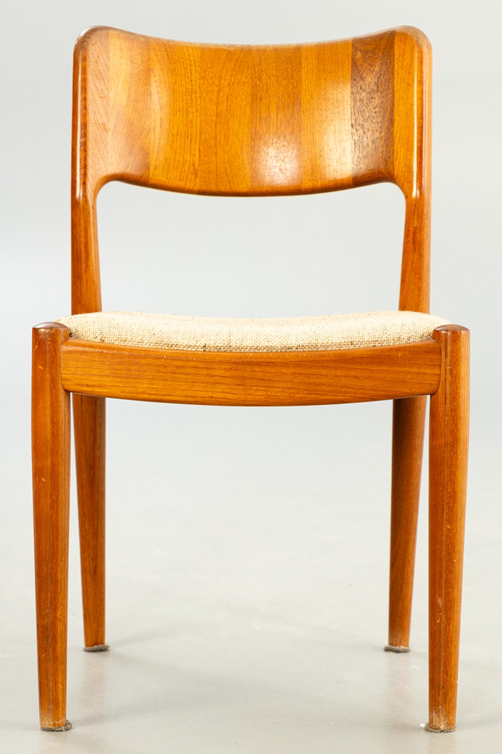NIELS KOEFOED. Glostrup Møbelfabrik. 4 Teak Stühle.