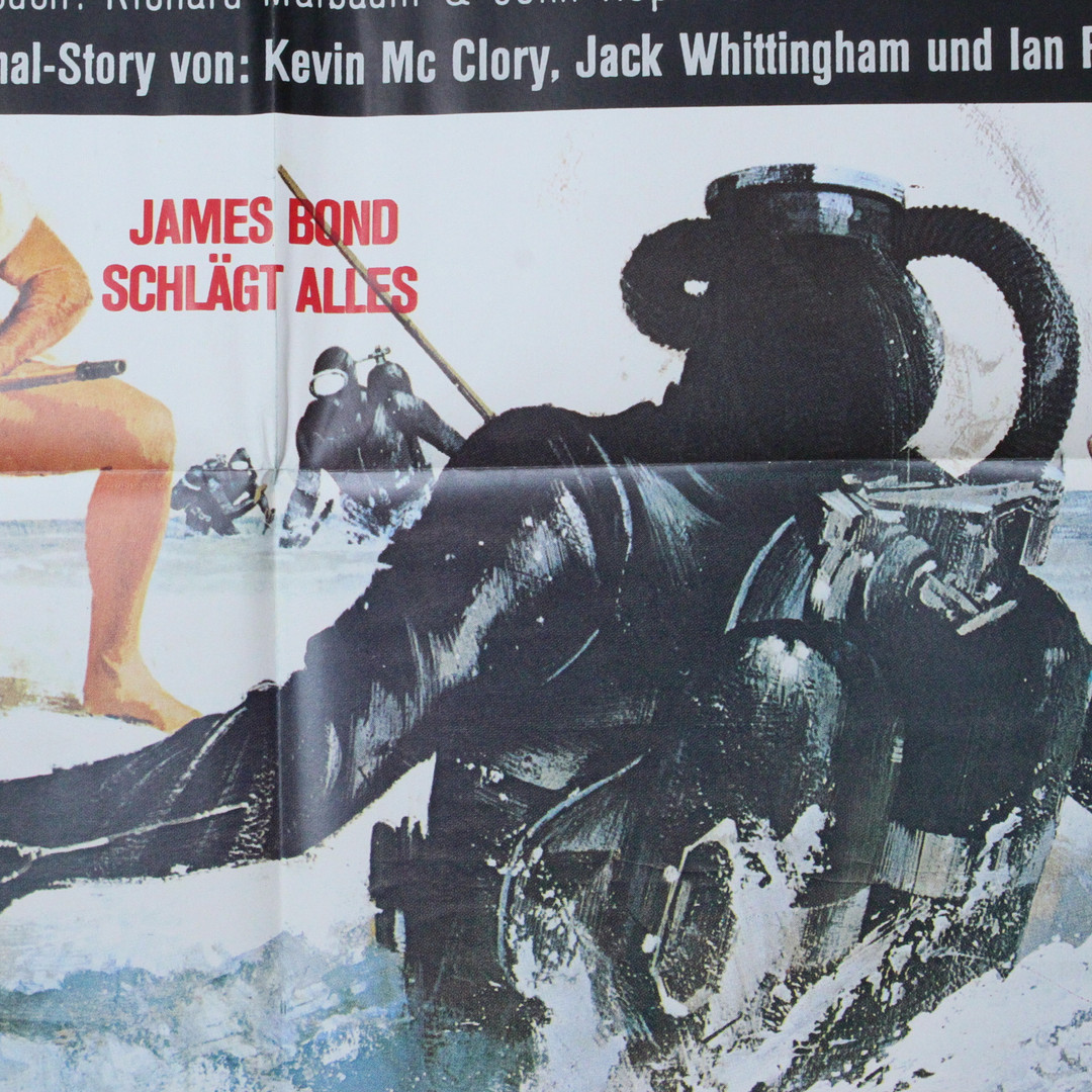 'James Bond 007 - Feuerball' und 'James Bond 007 - Diamantenfieber', deutsche Filmplakate.