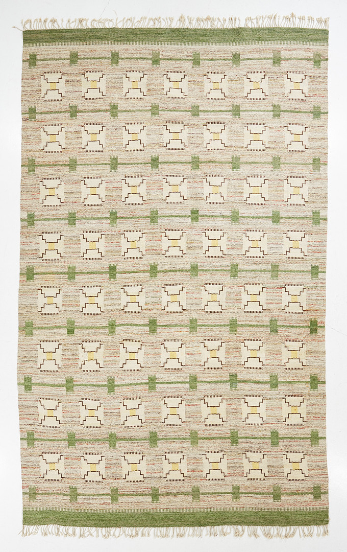 Matta, rölakan, Sverige 1960-tal, geometrisk dekor i grönt och grått, 370 x 217 cm.