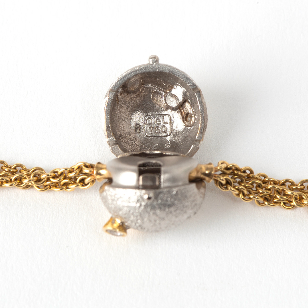 CHARLOTTE LYNGGAARD, collier, 18K guld och vitguld med briljantslipade diamanter.