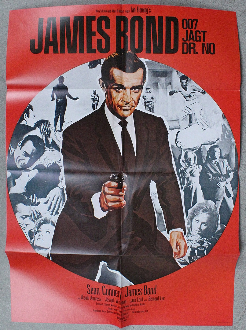 'James Bond'-Filmplakate - '007 jagt Dr. No', 'Liebesgrüße aus Moskau', 'Der Spion, der mich liebte' und 'Im Angesicht des Todes'.