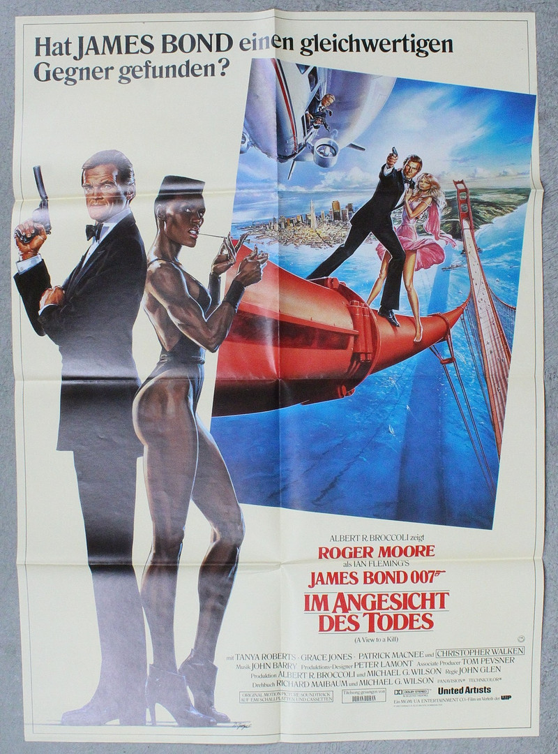 'James Bond'-Filmplakate - '007 jagt Dr. No', 'Liebesgrüße aus Moskau', 'Der Spion, der mich liebte' und 'Im Angesicht des Todes'.