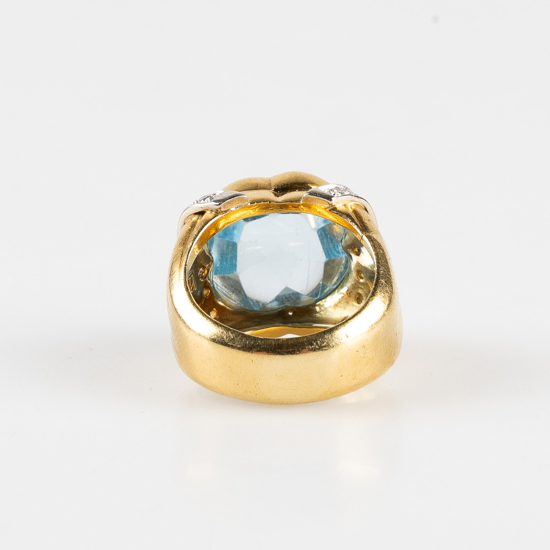 COCKTAILRING, 18K guld,