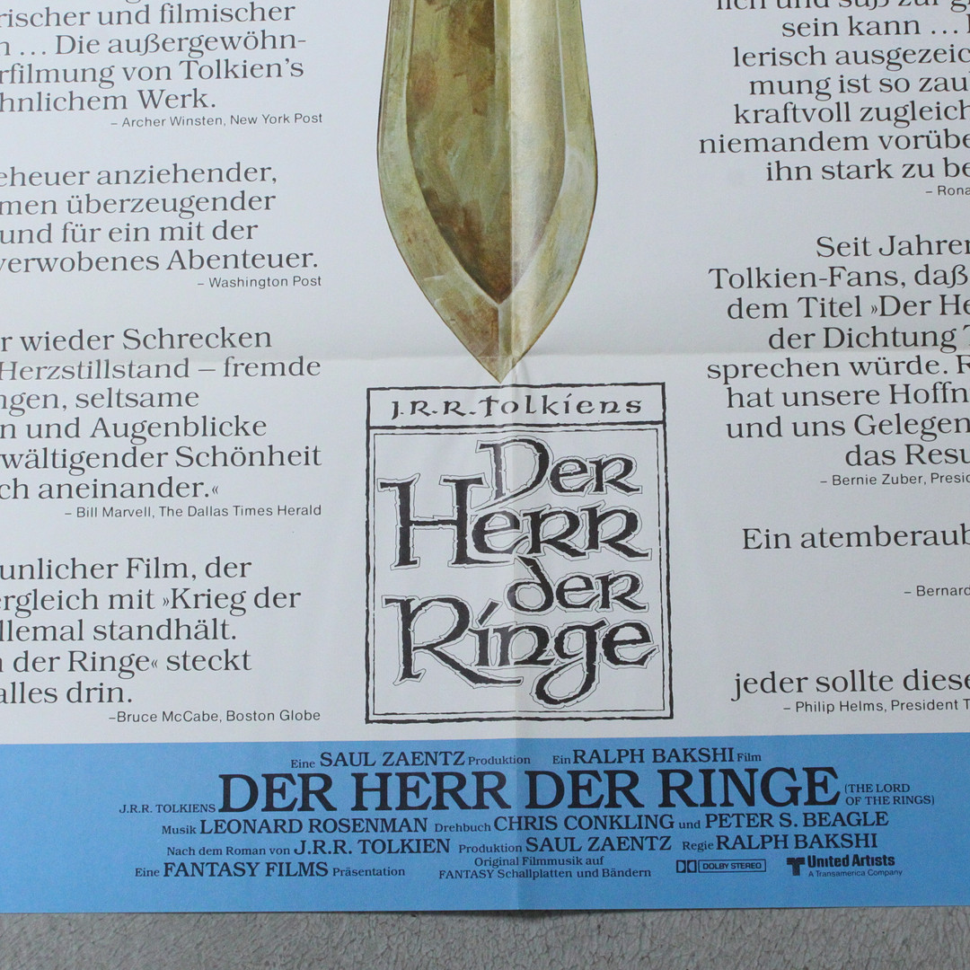 Konvolut deutsche Filmplakate - u.a. 'Der Herr der Ringe', 'Dracula - Eine Love Story' und 'Goldrausch'.