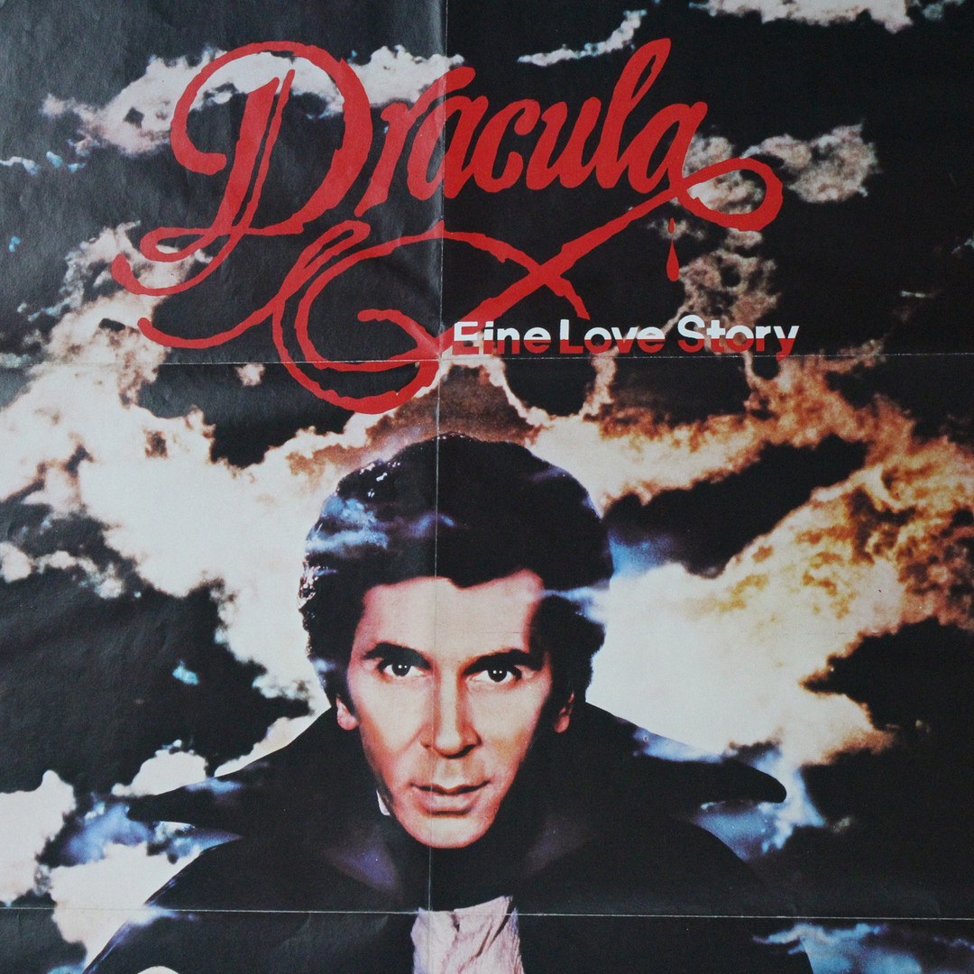 Konvolut deutsche Filmplakate - u.a. 'Der Herr der Ringe', 'Dracula - Eine Love Story' und 'Goldrausch'.