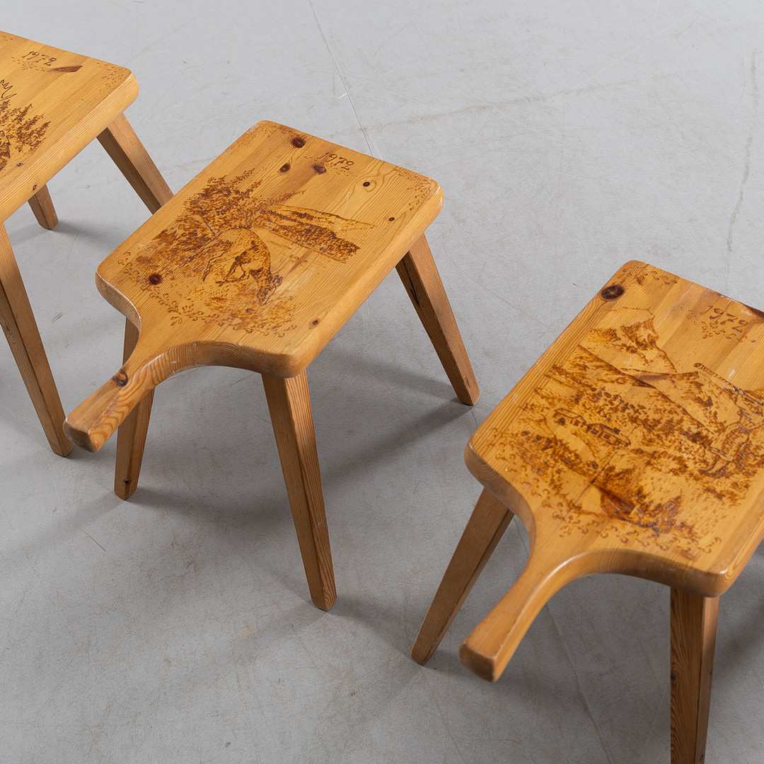 PALLAR, 5 stycken, furu, 1970-tal.