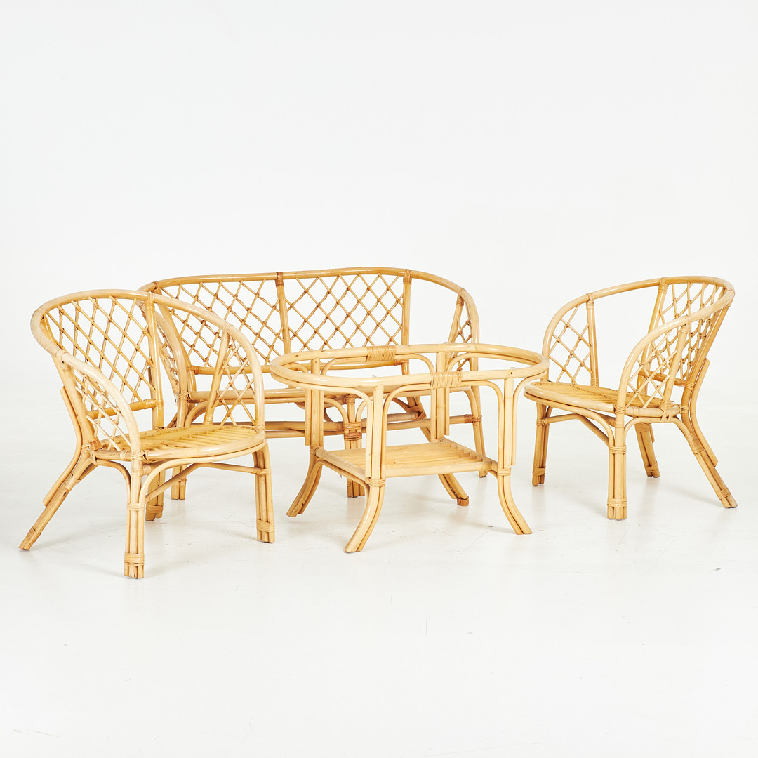 SITTGRUPP, 5 delar, 2 fåtöljer, soffa samt bord, 1900-talets andra hälft, bambu och rotting.
