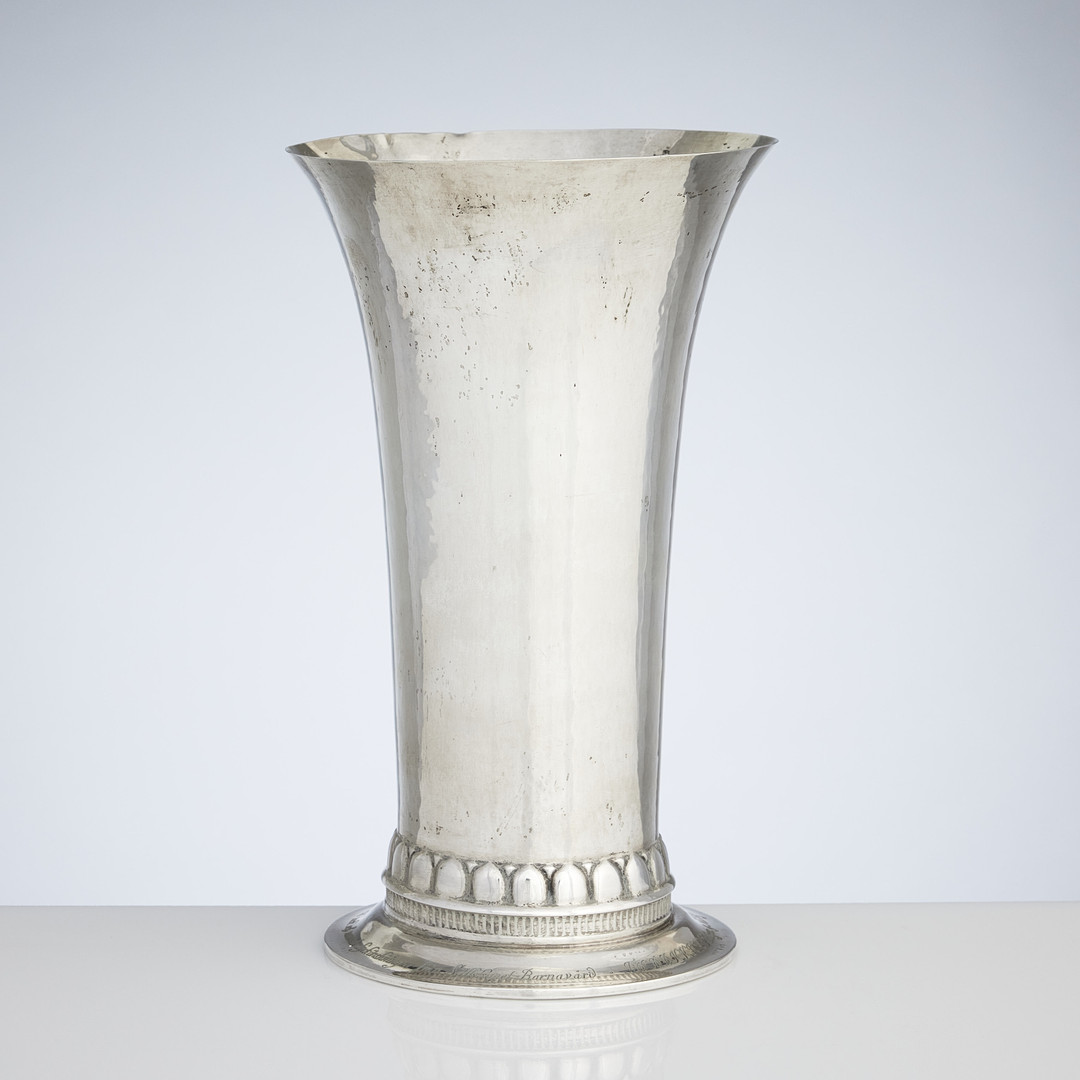 GEORG JENSEN. Bägare, silver, Köpenhamn 1918. Med monogram för Prins Carl och Prinsessan Ingeborg - Hertigen och Hertiginnan av Wästergötland.