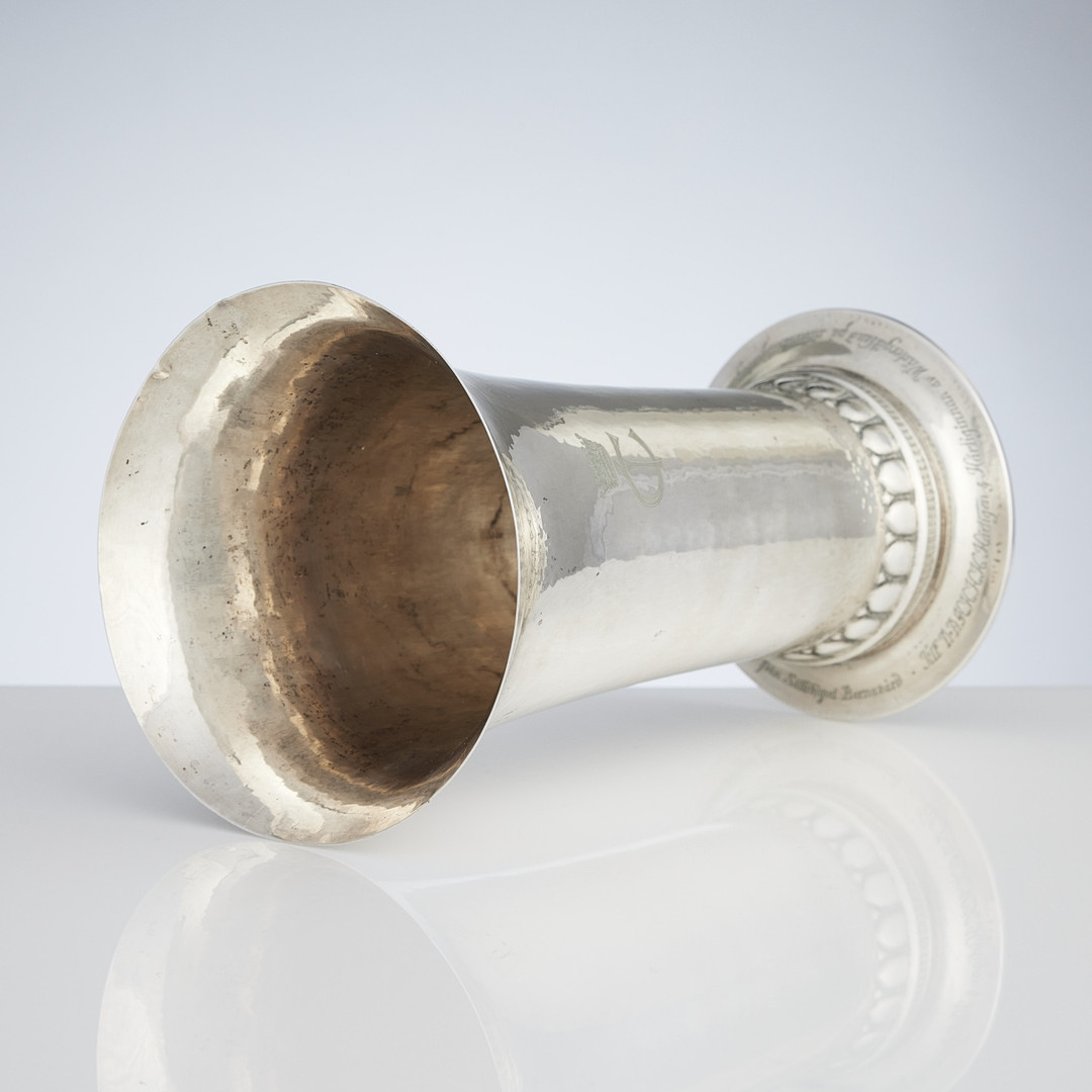 GEORG JENSEN. Bägare, silver, Köpenhamn 1918. Med monogram för Prins Carl och Prinsessan Ingeborg - Hertigen och Hertiginnan av Wästergötland.