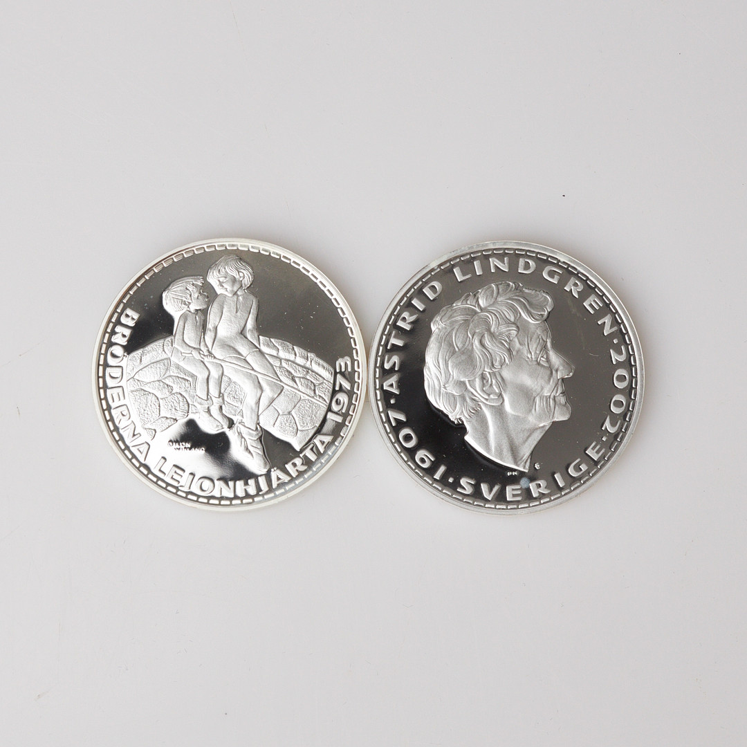 MINNESMEDALJER, 12 stycken, silver 99,9% silverhalt, Astrid Lindgren, Myntverket, schatull samt pärm med certifikat.