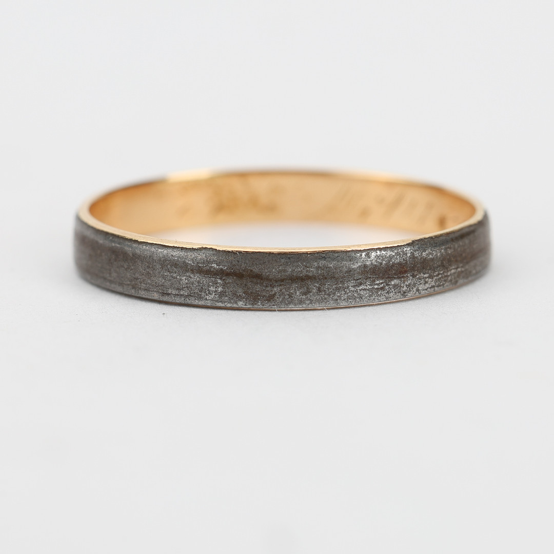 RING, sk examensring, 18K guld och järn, CG Hallbergs Guldsmeds AB, Stockholm 1916.